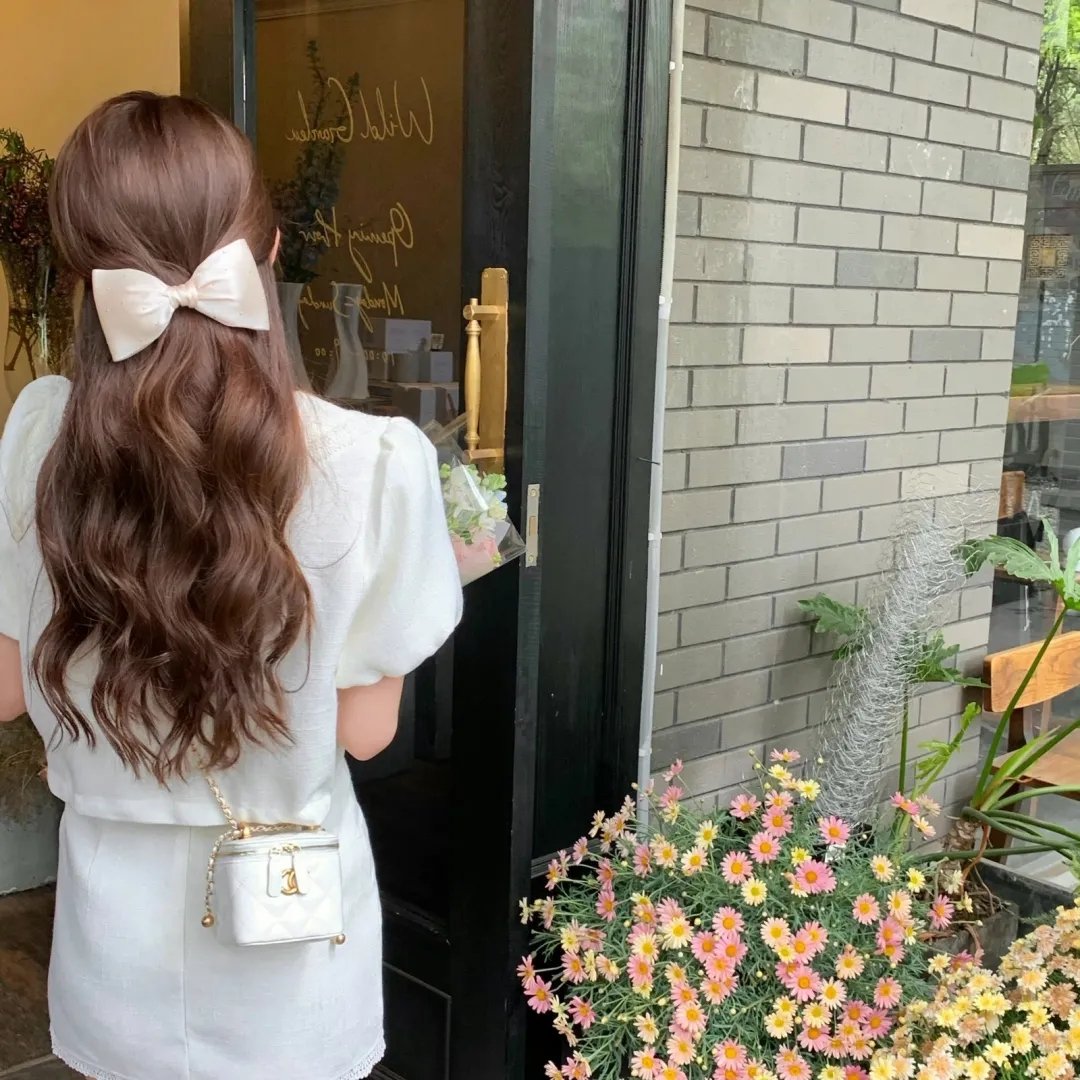 黑玫瑰公寓